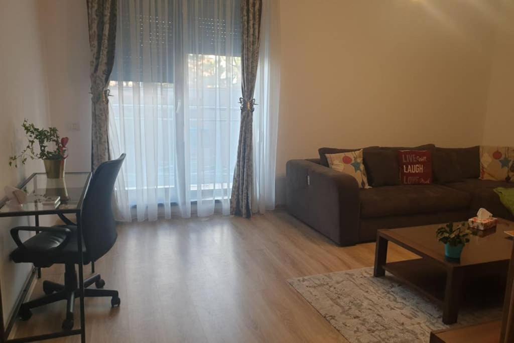 Unique Home Bucharest Luaran gambar